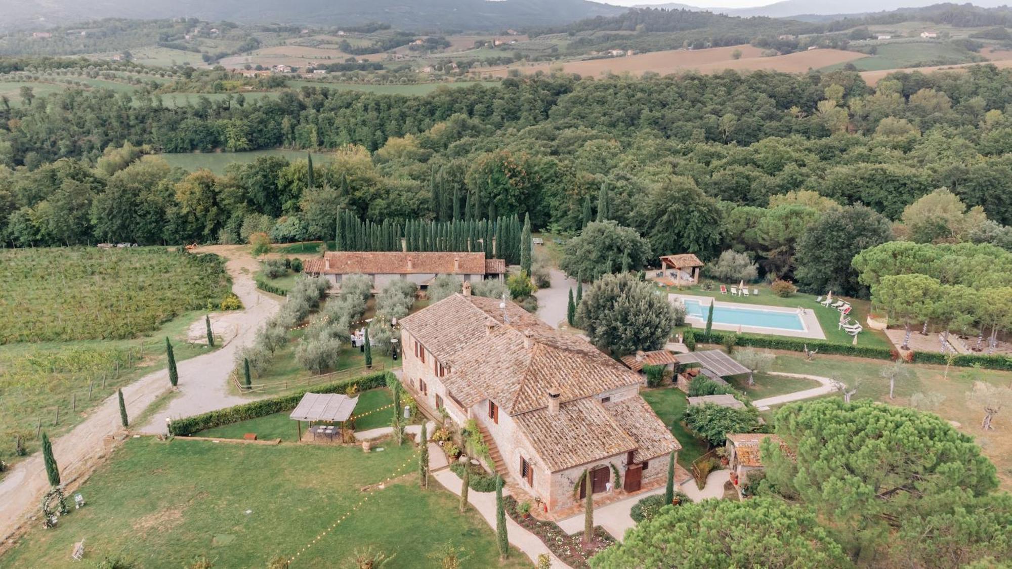 Вилла Borgo Siliano - Antico Podere Siliano Читта-делла-Пьеве Экстерьер фото