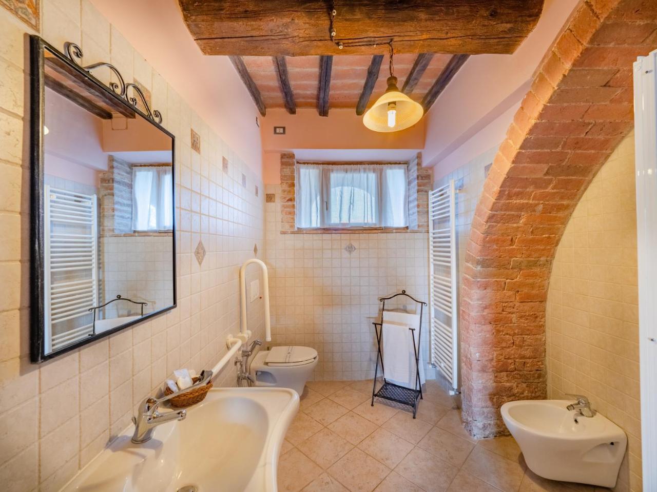 Вилла Borgo Siliano - Antico Podere Siliano Читта-делла-Пьеве Экстерьер фото
